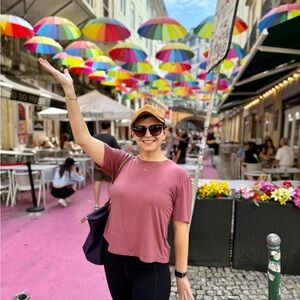 Meet Your Posher, Samantha.